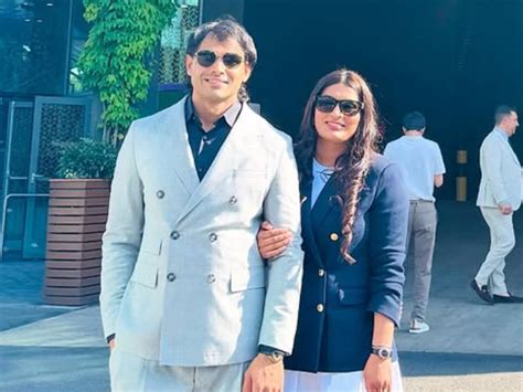 Neeraj Chopra shares photos with Himani Mor after wedding: Couple ...