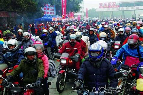 中国春运启动 返乡摩托车大军数量锐减-侨报网