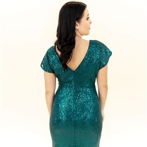 What Does Dressing Left Mean at Tyler Farmer blog