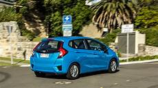 Honda Jazz Vs Vw Golf by Honda Jazz V Volkswagen Polo Comparison Review Photos Honda Jazz Vs Vw Golf
