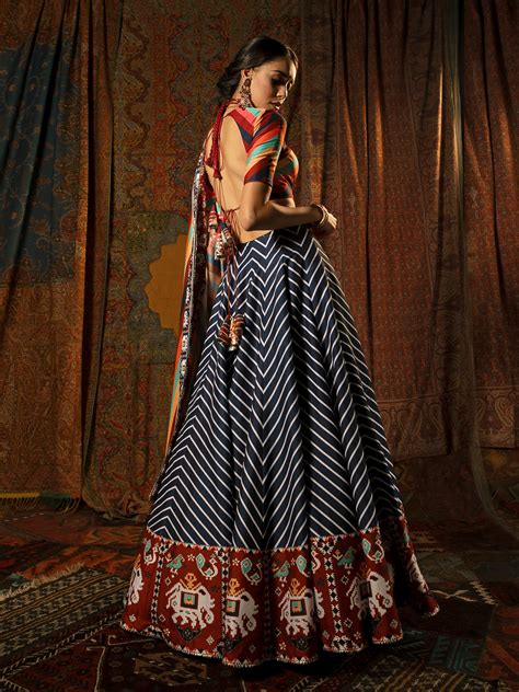 Patolu Lehenga – Mayyur Girotra