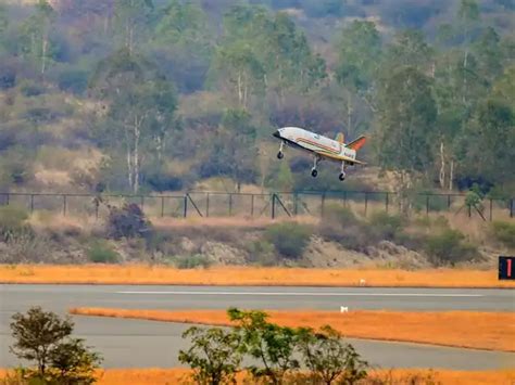 ISRO's Pushpak huge success: Everything about India's first Reusable ...