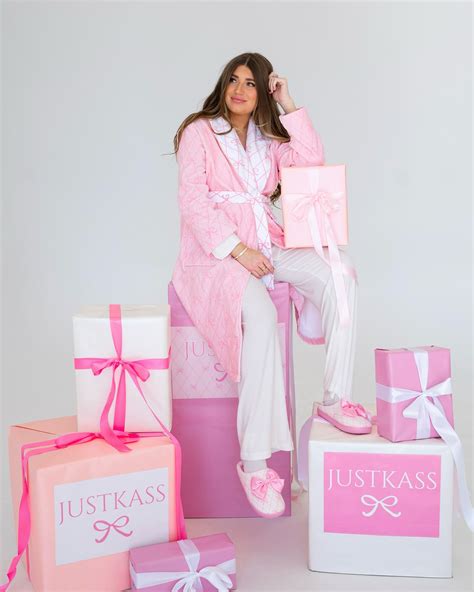 JustKass Shop (@justkasshop) • Instagram photos and videos