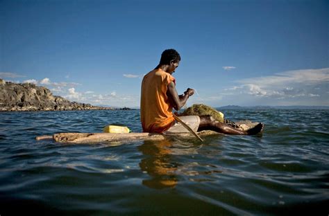 Turkana Fishing Spears: Traditional Lake Hunting Tools of Kenya’s North