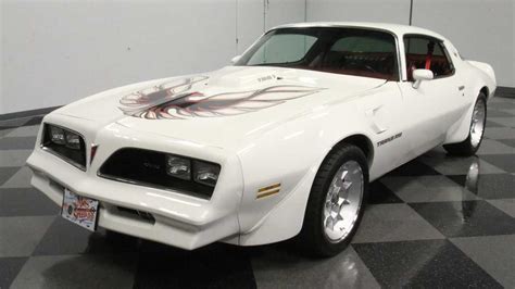 1978 Pontiac Firebird Trans Am Is An Impressive Restomod