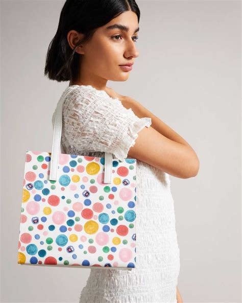 Ted Baker Tote Bags Sale Online India - White Womens Maxicon Flirty ...