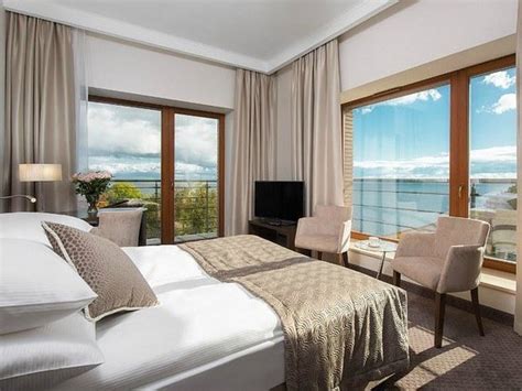 HOTEL ROZANY GAJ (Gdynia) - Boutique Hotel Reviews, Photos, Rate ...