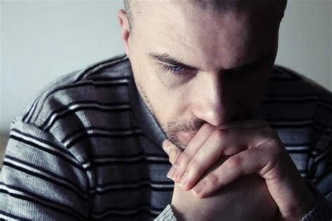 Signs of BPD in Males: Symptoms, Causes and Treatment