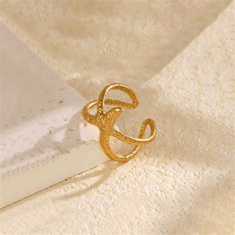 Gold Starfish Anti-Tarnish Ring – Mode & Minimal