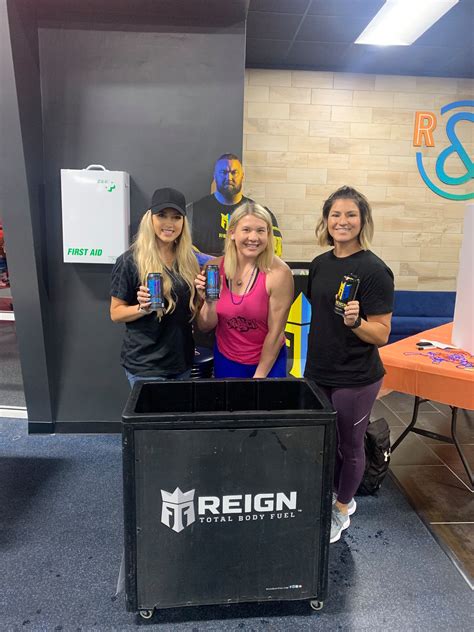 CRUNCH FITNESS - TAMPA PALMS - 15313 Amberly Dr, Tampa FL - Hours ...