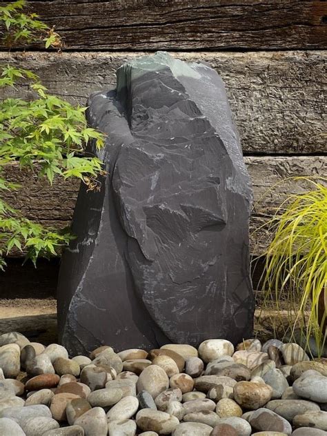 DIY Slate Cladding Water Feature 的图像结果