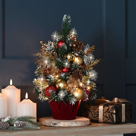 Christmas Trees & Wreaths - Artificial Part Decorated.