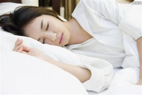 别再信8小时睡眠论「推荐真正的高质量睡眠需满足3个条件你做到没」 - 寂寞网