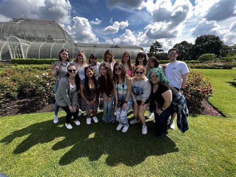 This course finds the right formula for mixing art, chemistry, and ...