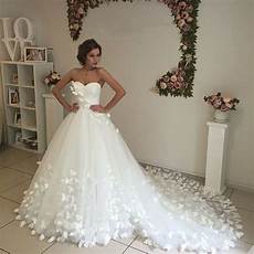Butterfly Wedding Gowns by Aliexpress Buy Unique Butterfly Wedding Dresses Butterfly Wedding Gowns