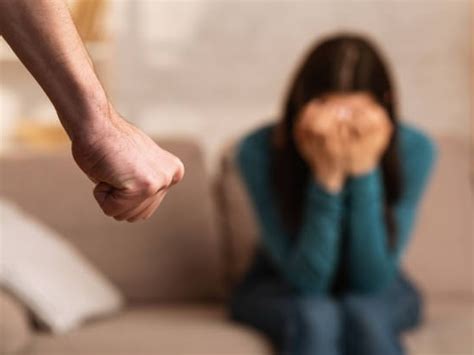 Are you stuck in an abusive relationship?