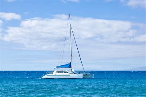 WHAT IS A CATAMARAN? EVERYTHING YOU NEED TO KNOW.