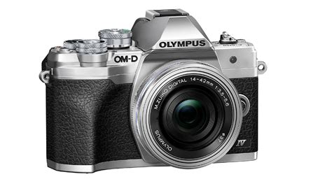 PREVIEW OLYMPUS OM-D E-M 10 MARK IV - Focus Review