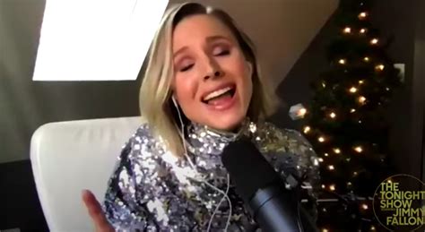 Kristen Bell Sings "Have Yourself a Merry Little Christmas" | POPSUGAR ...