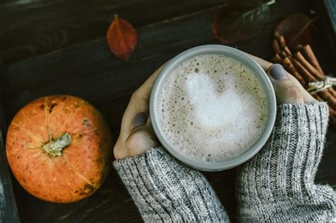 Retrocore kuerbis latte art Bilder - Kostenloser Download auf Freepik