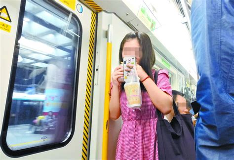 上海地铁新版乘客《守则》今起实施，首日情况如何？