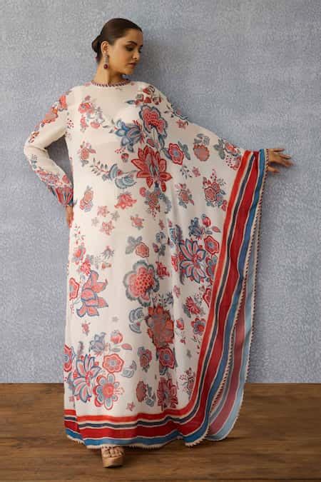 Buy Torani Multi Color Coromandel Navanya Kaftan Set Online | Aza Fashion.