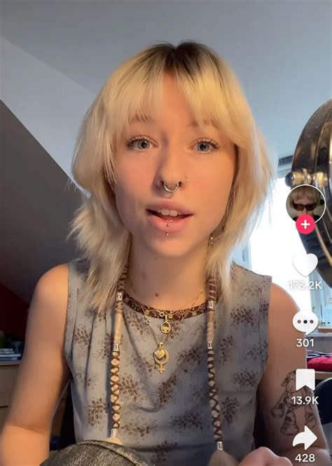 Wolf cut with rat tails in 2025 | Rat tail haircut, Shirt hair, Tail ...