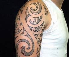 maorie oberarm 25 marvelous tattoos slodive maorie oberarm 25 marvelous tattoos slodive
