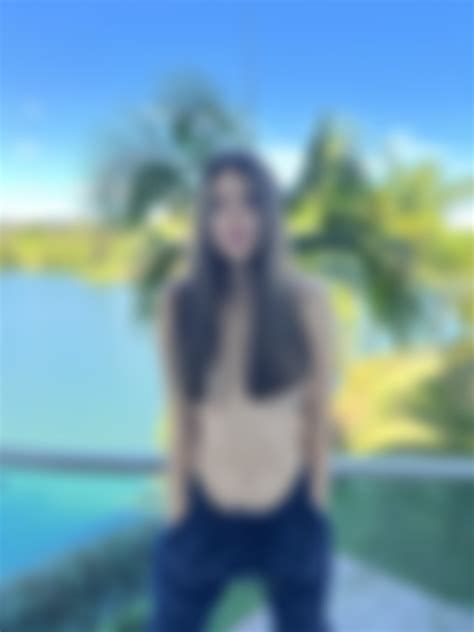 taking them off slowly : r/PublicFlashing