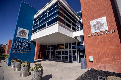 Police Calgary 的图像结果