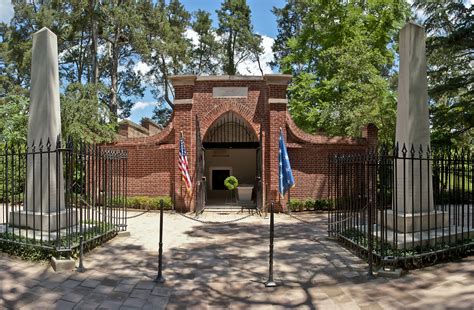 The Tombs · George Washington's Mount Vernon