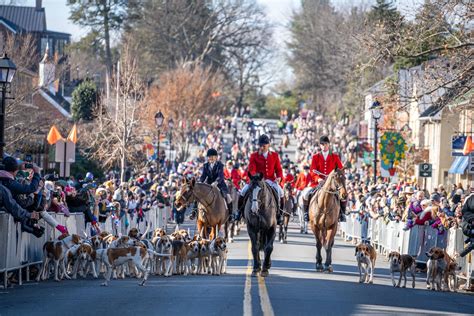 Middleburg Christmas Parade — Moxie Towns