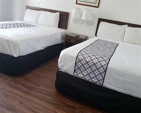 QUEST INN MOTEL (Weatherford, Texas) - Motel Reviews, Photos, Rate ...