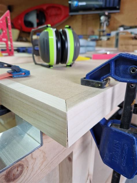 Building my first workbench - should I mitre the trim corners? If so ...