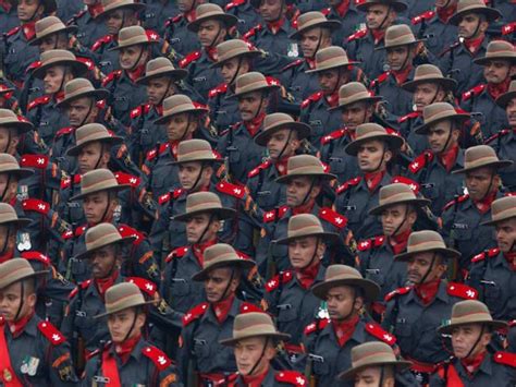 फेसबुक पर लोकप्रियता की सूची में भारतीय सेना शीर्ष पर