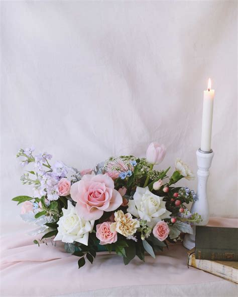 12 Types Of White Lily Flowers And What They Mean - Windflower Florist