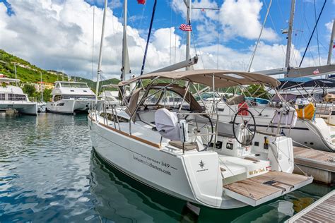 Jeanneau 349 2015 Boat of the Year