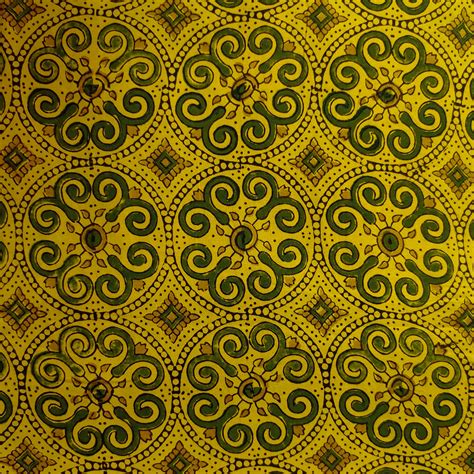 Pre-cut 1.30 Meter Pure Cotton Ajrak Yellow With All Chakra Hand Block ...