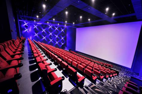 影院丨 国内电影院对多种经营模式的探索_消费