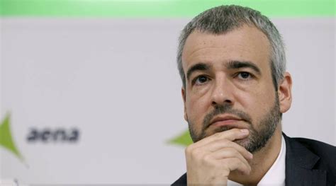 Aena mantiene la contratación por subasta en pleno choque judicial con ...