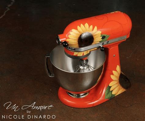 This Artist Customizes KitchenAid Stand Mixers With Gorgeous Hand ...