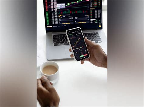 US labour data flashing warning signs, Fed rate cut may provide some ...