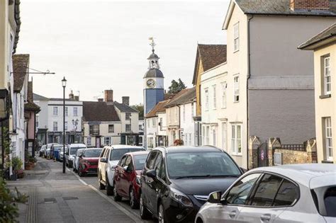 The UK seaside town where locals call each other for help rather than ...