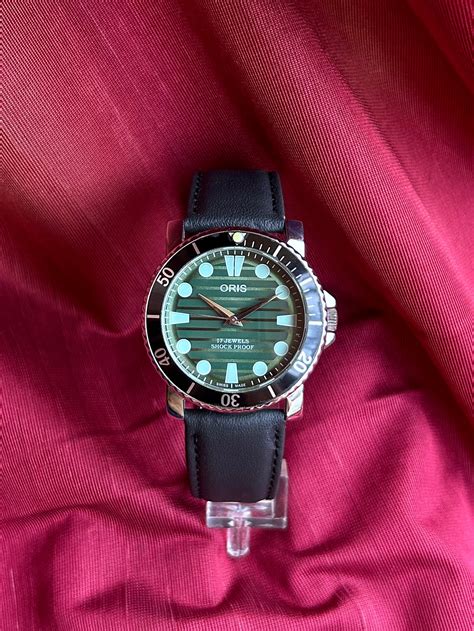 Oris Dark Green TwoTone Custom Mod Handwinding – IndiaModWatches