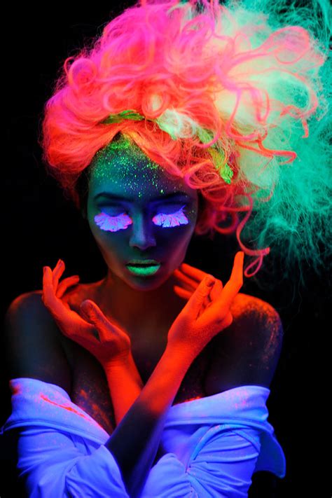 Everyone Will Notice You At A Party If You Have Hair Like This » Design You Trust — Design Daily Since 2007