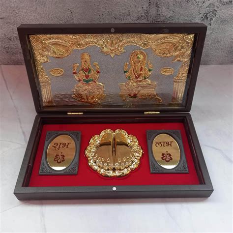 Golden Lakshmi Ganesha Gift Box – onesilver.in