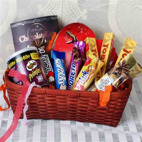 Special Gift Basket of chocolates and Wafers – Chocolate Delivery Online