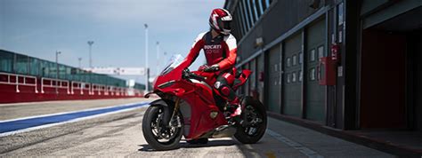 Clothing and motorcycle accessories for women, men, children | Ducati ...
