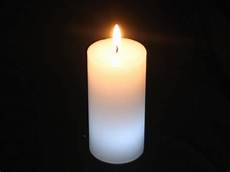 candele bianche magia delle candele colorate una famiglia candele bianche magia delle candele colorate una famiglia