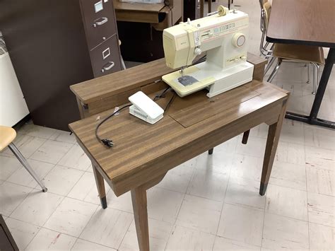 Image result for Singer Merritt 4552 Sewing Machine